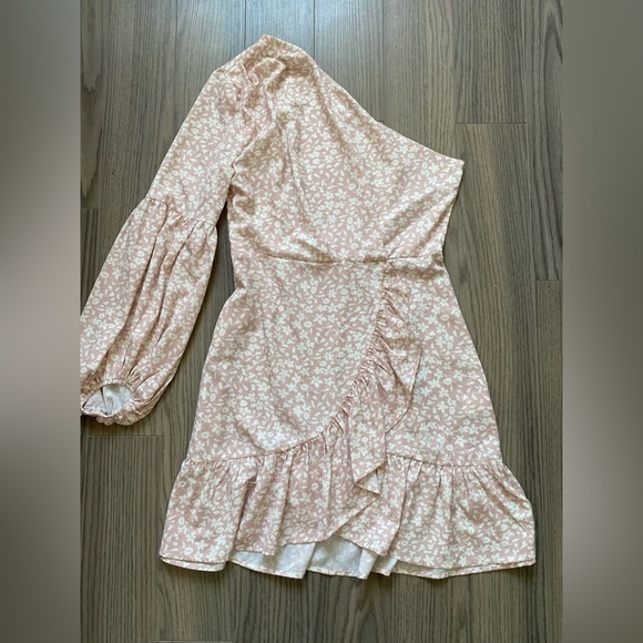 Ditsy Floral One Shoulder Lantern Sleeve Ruffle Dress - Picture 2 of 8